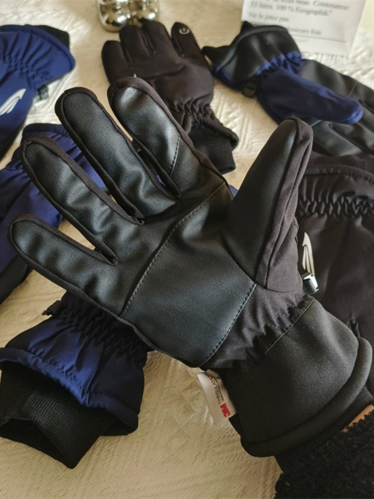 It's so good!Cold anti -chills below 20 degrees!Five -layer structure men and women universal 3M windproof waterproof touch screen finger gloves