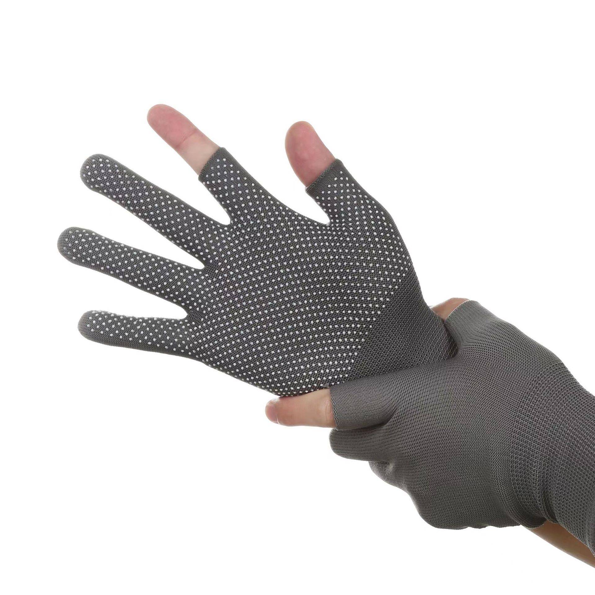 ♪ Gray Zip ♪