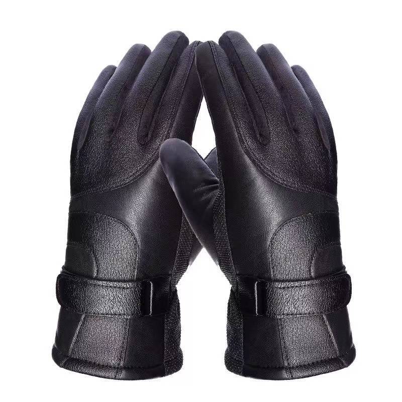 Windproof and velvet-heating motorcycles