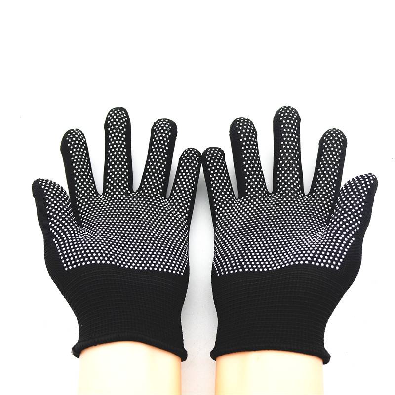 Children's sports gloves thin air -breathable anti -slip all -refers to men and girls riding a balance car single bars roller skating children fitness