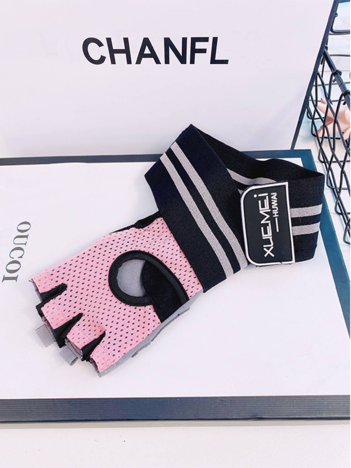 Sports and fitness gloves for female cocoon and cocoon