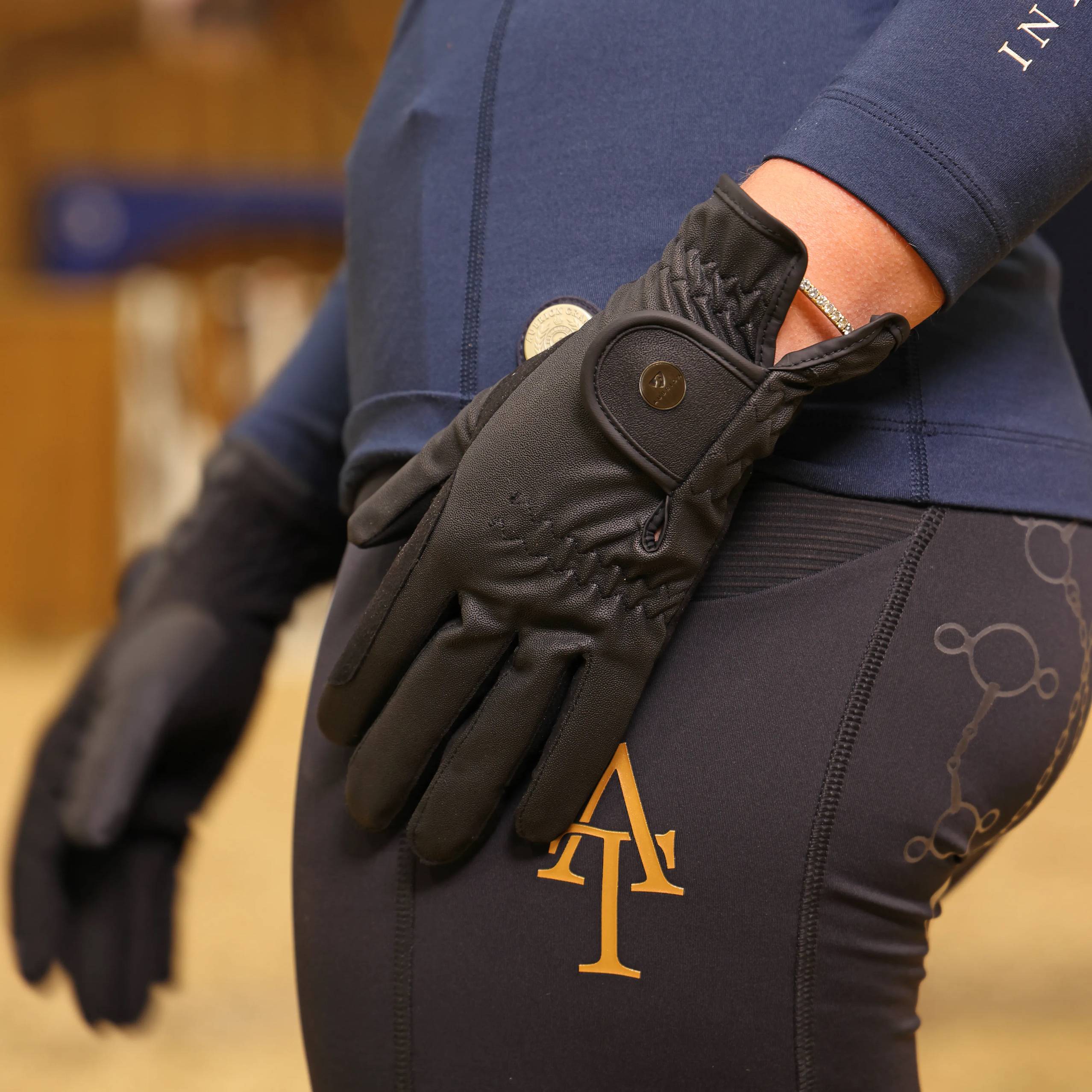 Aubrion Flexfit equestrian glove