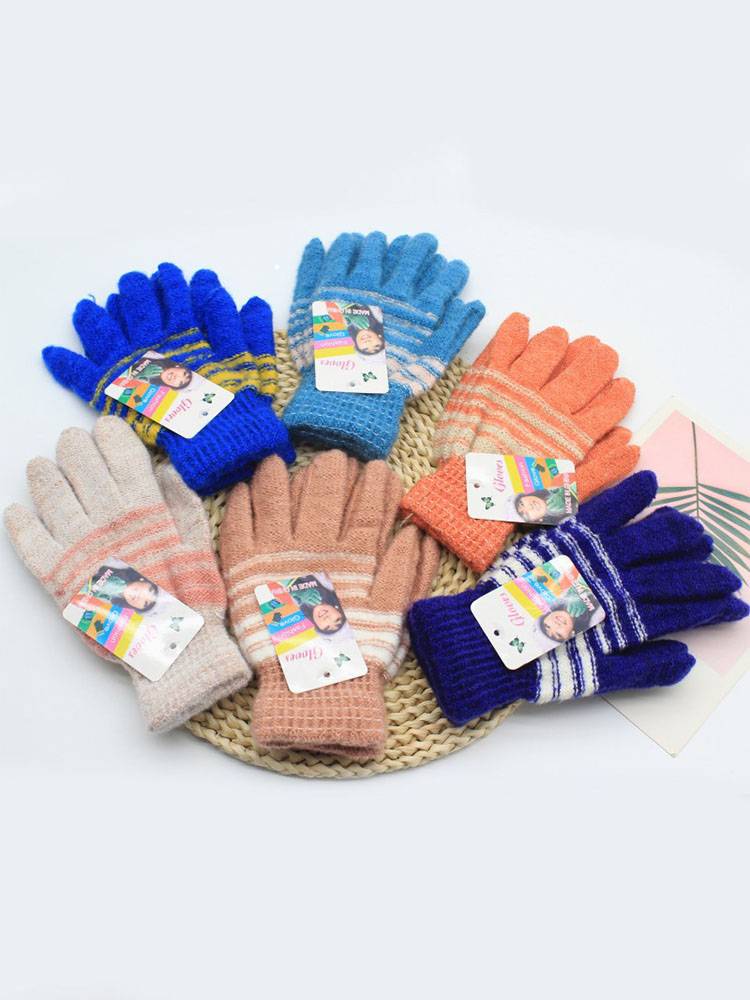 Outdoor riding anti -frozen glove adult ladies gloves in winter cute semi -velvet full finger gloves