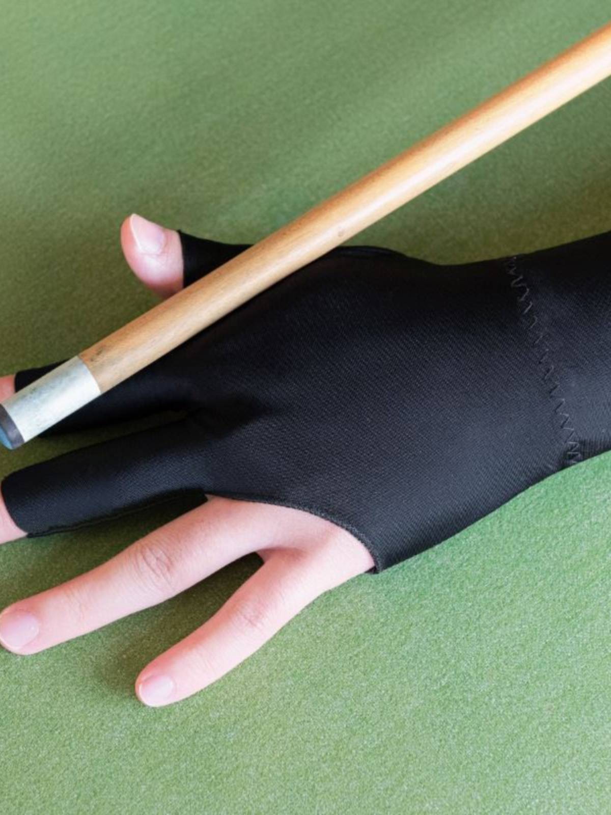 Professional billiard gloves showing finger three -finger billiard hall Men's left hand black billiard high bomb full fat