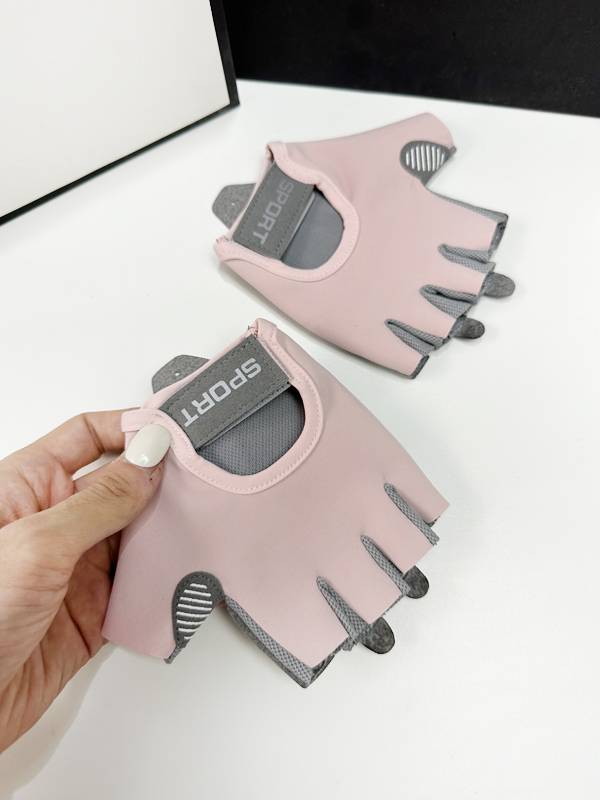 Fitness gloves women thin breathable half -finger yoga equipment training single bars bars bun bald anti -slip sports riding men's summer