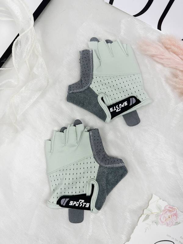 Children's sports gloves summer children semi -finger breathable outdoor cycling non -slip and wear -resistant cycling roller skating balancing car single bar