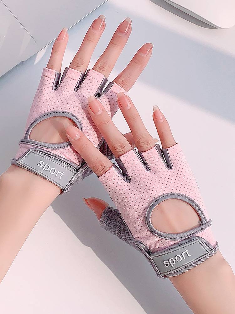 Fitness gloves female pot bell training outdoor sports riding anti -slip and breathable yoga semi -finger equipment bike to prevent cocoon