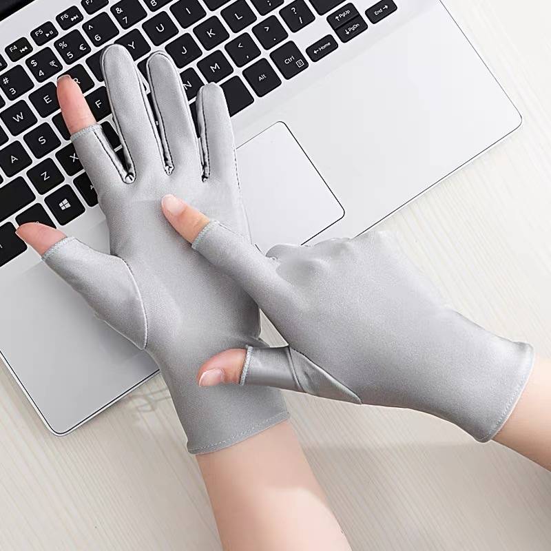 One pair of "grey" fingers