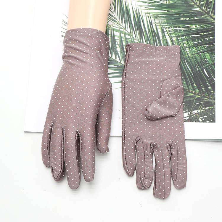 Spring, autumn and summer, sunscreen gloves Women in winter men's thin electric vehicle riding car etiquette dance dance elasticity