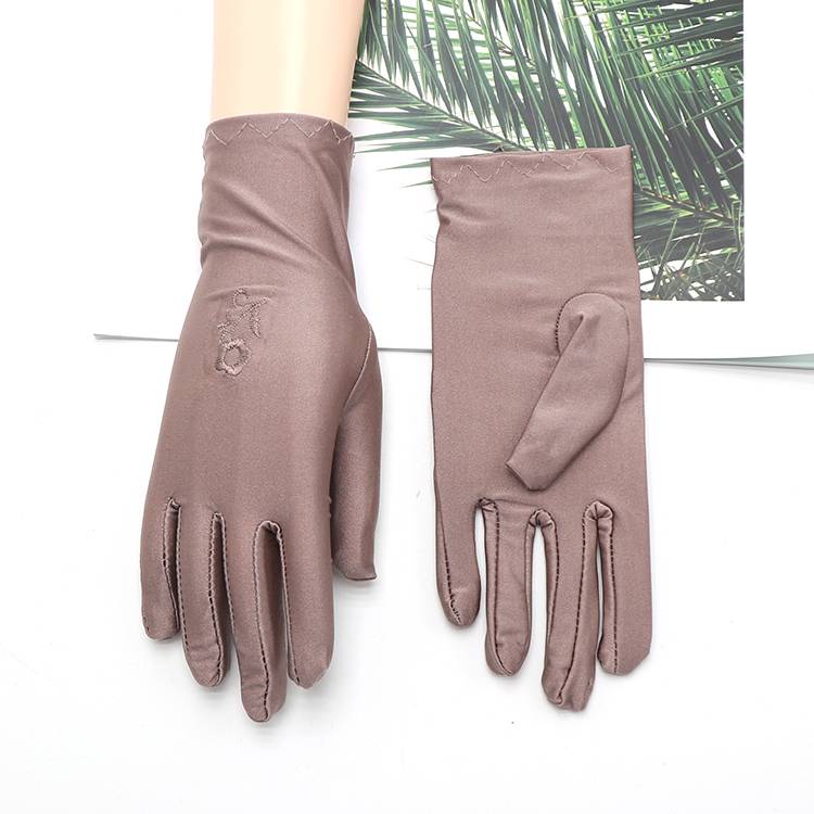 3 pairs of embroidered bean sand