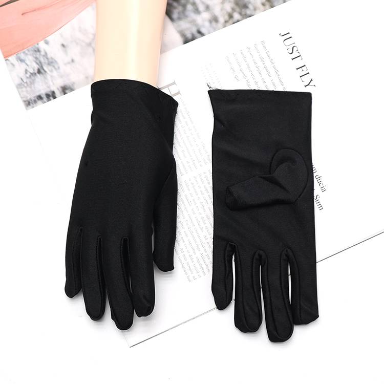 Three pairs, black lady