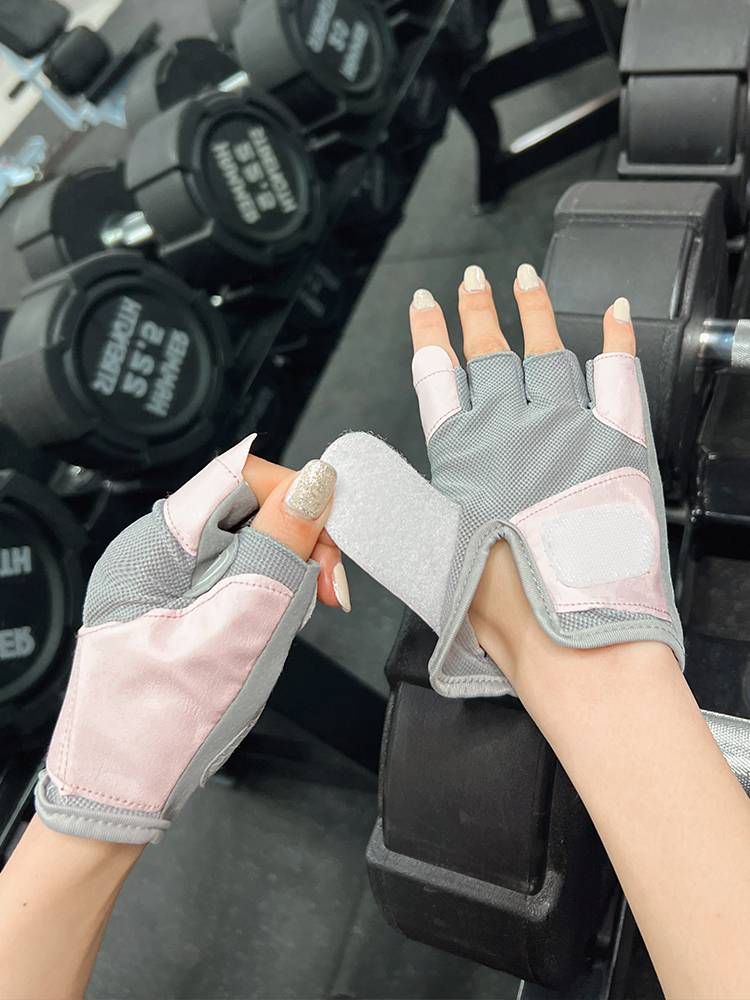 A cycling glove girl's gym, half-means yoga, smoother and cocoon-backing