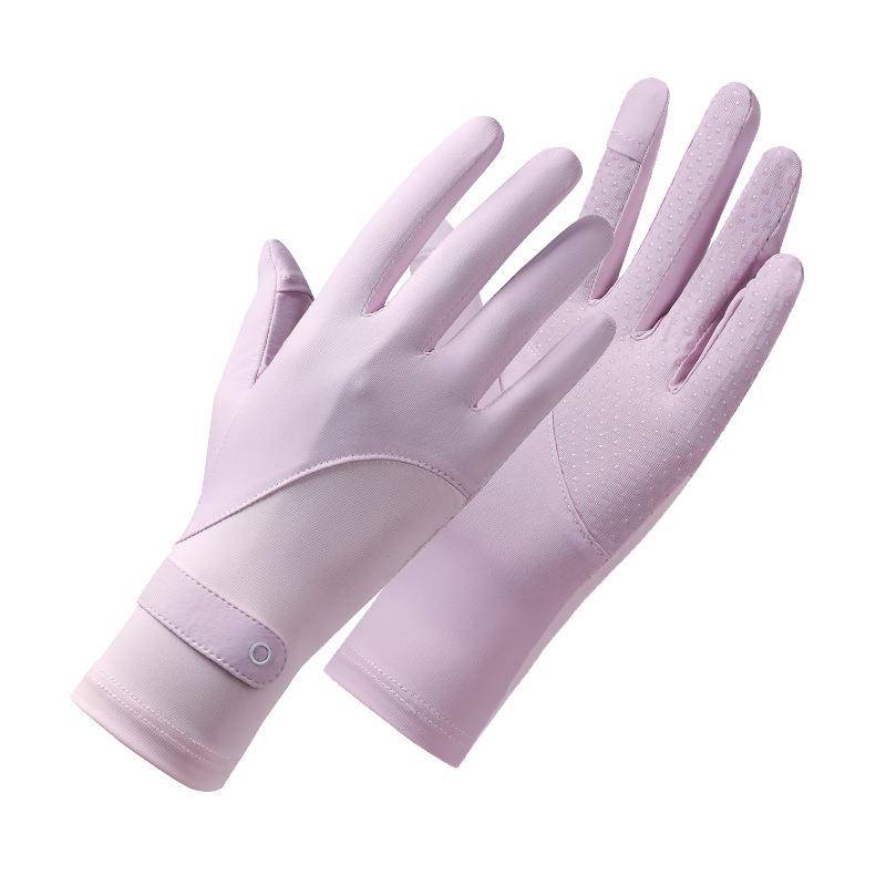The horse mitts for the summer women are sun-resistant, silk-resistant, air-retarded and comfortable