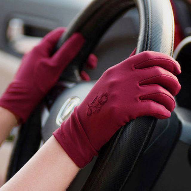 Quality style boutique summer thin sunscreen gloves ladies riding driving gloves ammonia elastic etiquette gloves hot sale