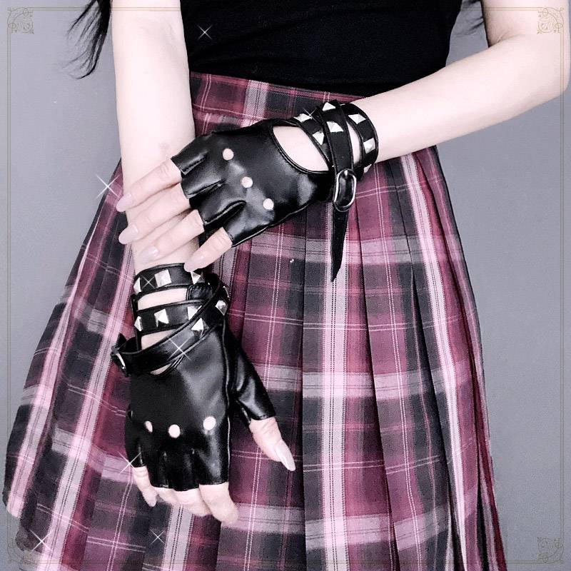 Lolita Cyberpunk Copper's banded rivet half refers to artificial leather gloves hot girl functions to show their cool personality
