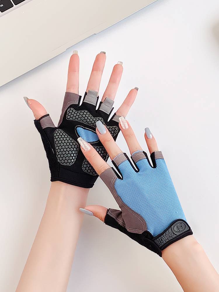Semi -finger fitness gloves female anti -slip and anti -slip off -handed device training exercise riding band -lead body upper bar