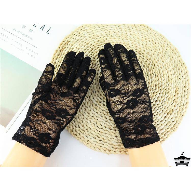Drive sunscreen lace gloves in spring and summer, short -haired wedding bride white etiquette gloves black and red