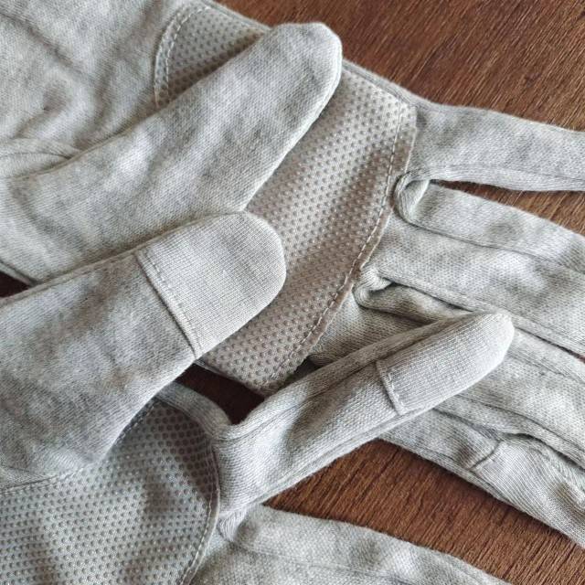 Single gloves in summer thin sunscreen touch screen gloves ice cotton cool feels men and women driving to prevent skids and anti -ultraviolet rays