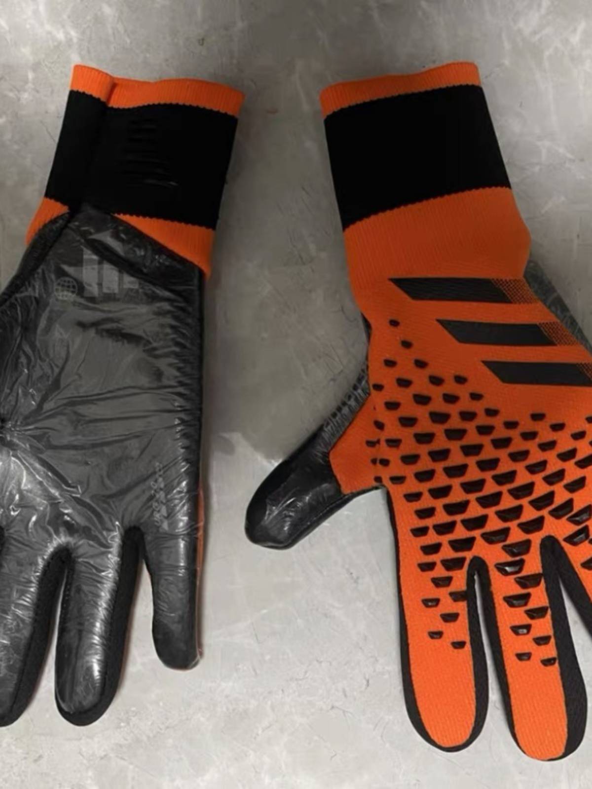 New goalkeeper gloves Falcon professional training competition for special ventilation goalkeeper gloves