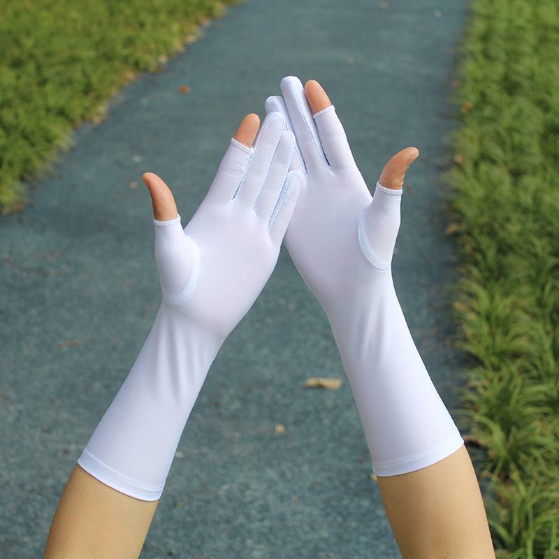 thirty-two and two finger white