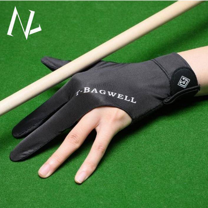 A single ball in the left hand is all silica