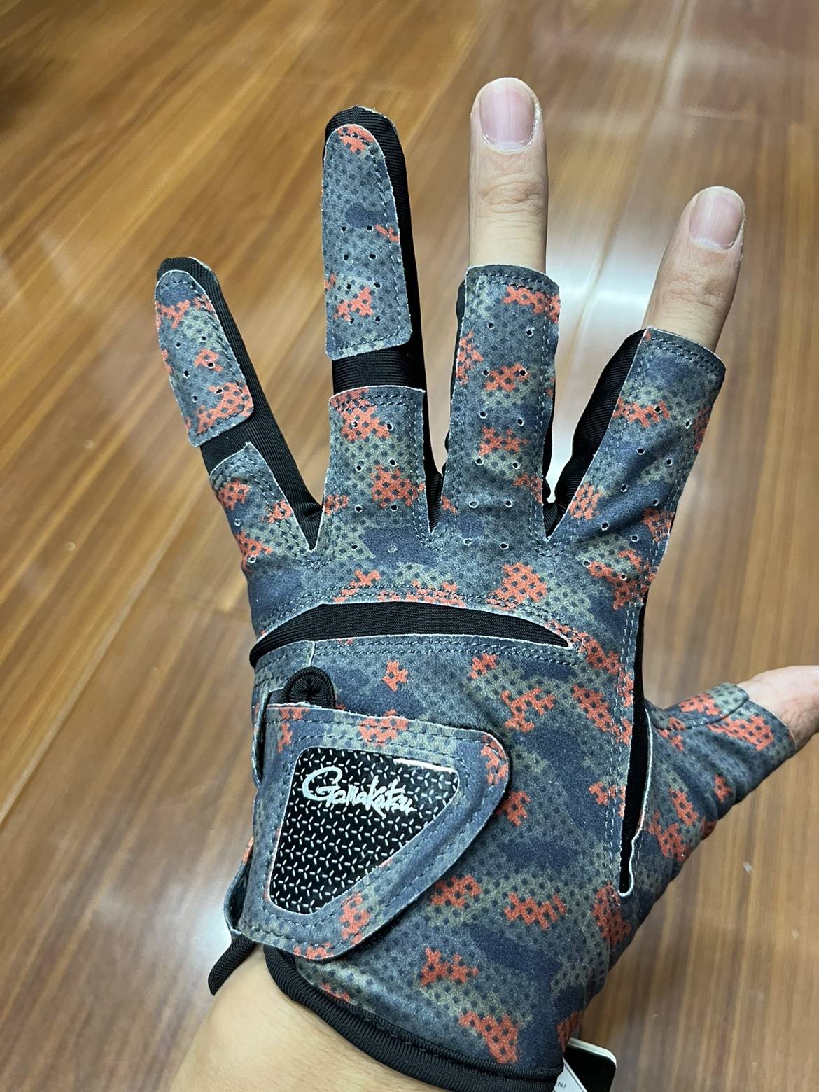 24 gamakatsu gama Kazn gloves new Luya fish gloves exposed three -finger sunscreen La Xueli noodles