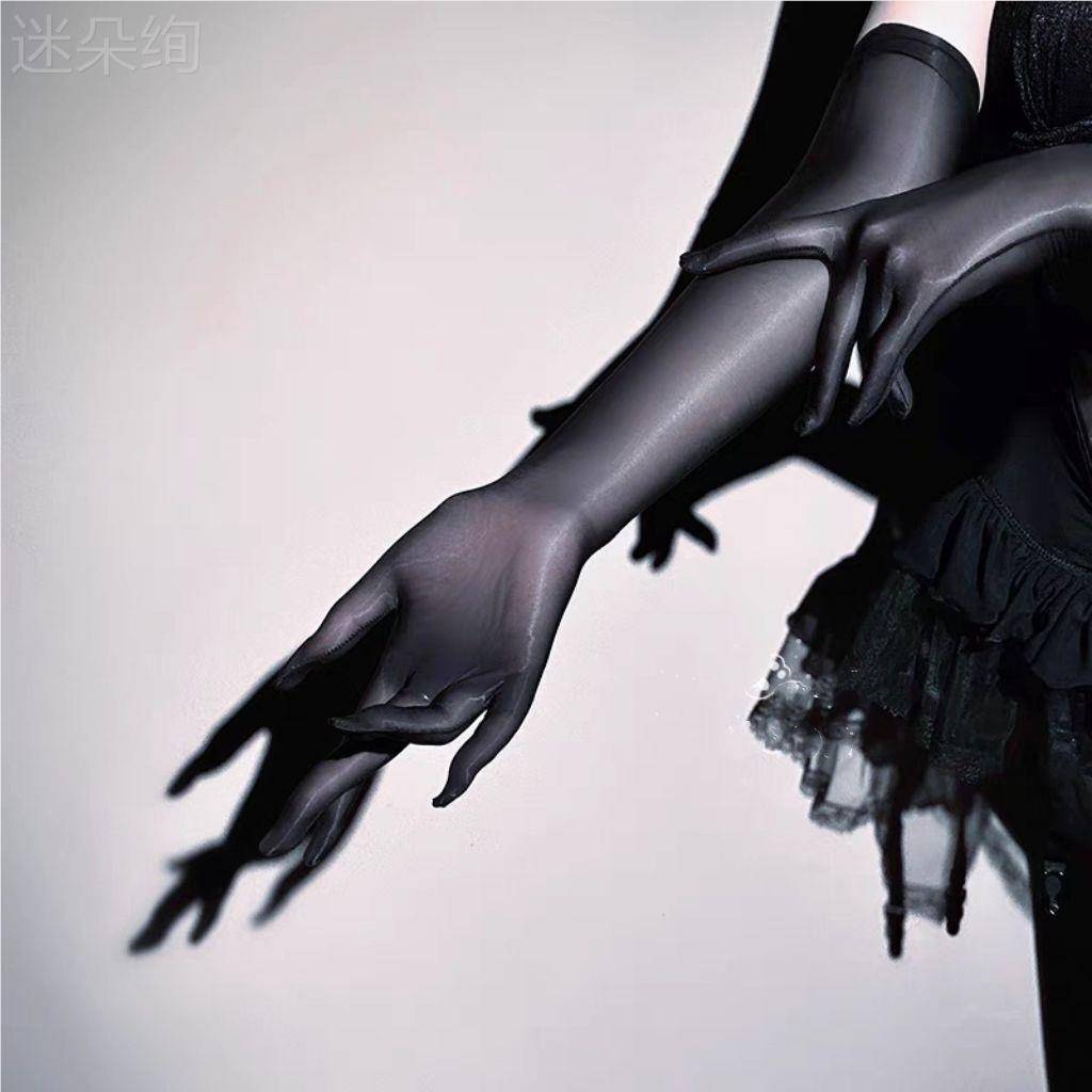 Oil Guangma oil silk sliding glove silk skate -light pentagon, stockings bride couple ladies gloves playing plane hand socks
