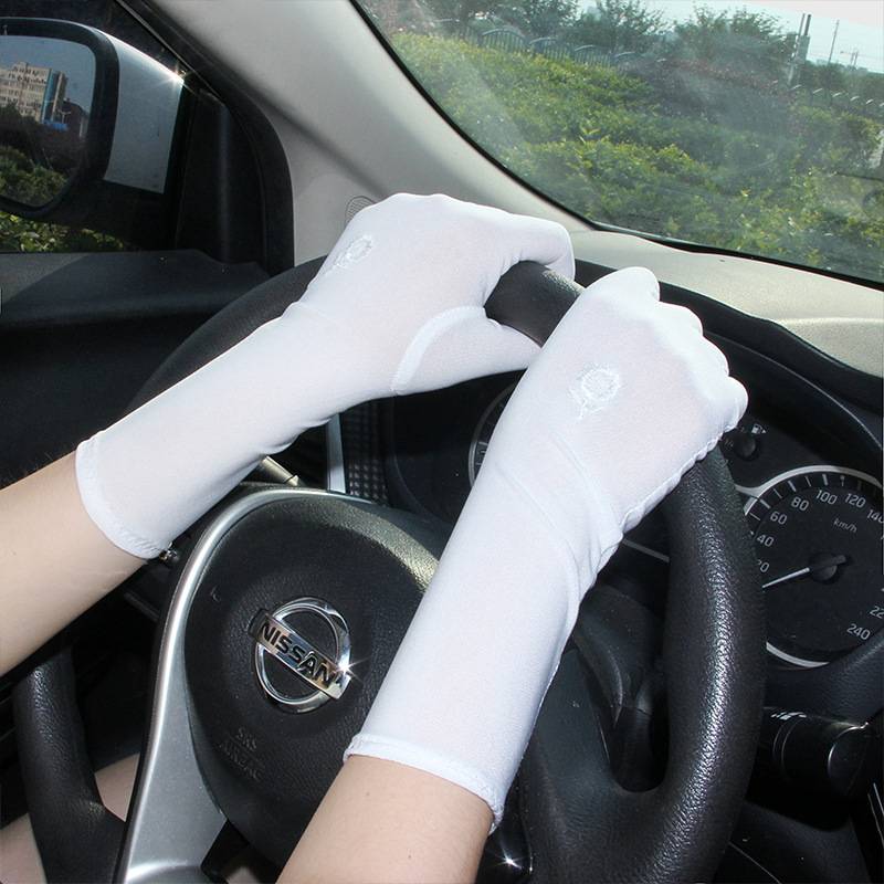 Summer thin ladies gloves riding driving sunscreen and sunscreen UV work increased etiquette black and white sports