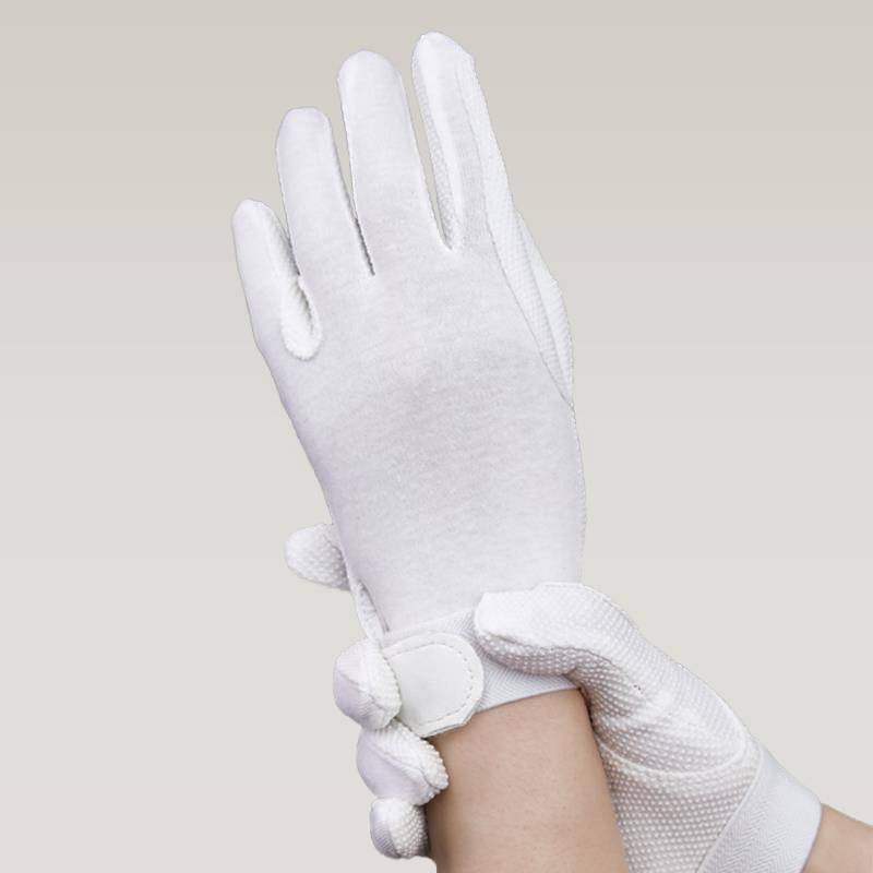 Stewardel gloves for boys and girls to stay warm and ski-proof