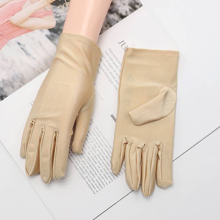 ♪ ♪ Scrambling Korean summer sunscreen gloves ♪
