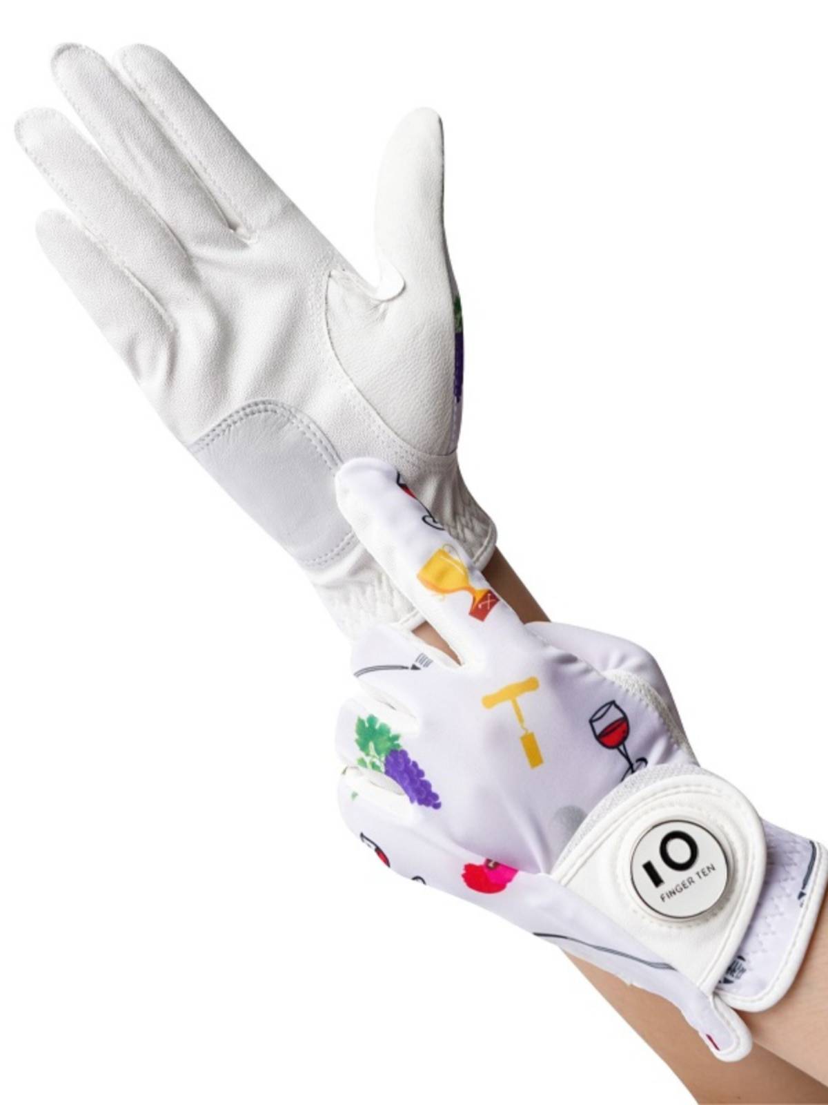 The Golf women's gloves are missing, and the women's hands are super-fibre-painted