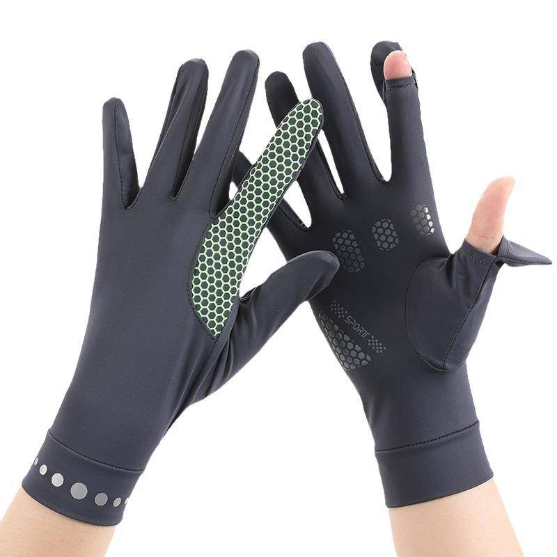 The horse's gloves are used to protect men and women from grinding silicone