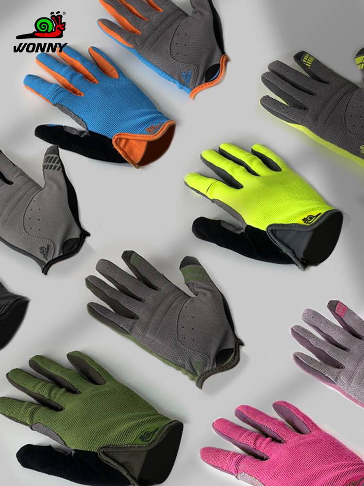 Snail gloves, snails, snails, snails, scrambling, scrambling, scrambling