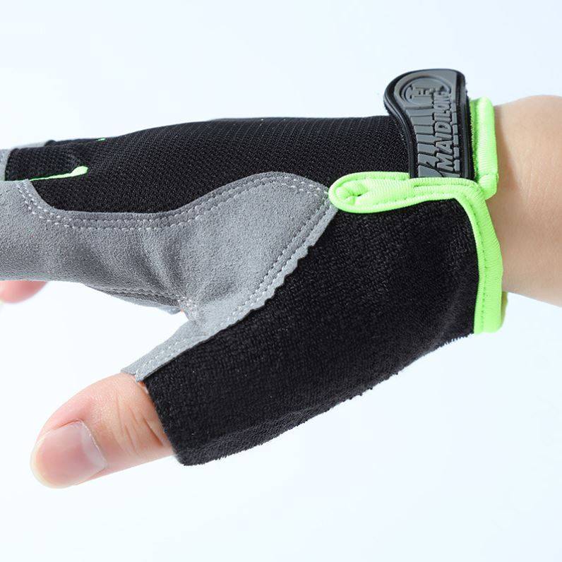 The Dragonship Gloves guard against cocoon-resistant rowing and rowing