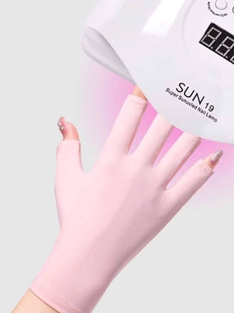Nail gloves UV anti -black sunscreen and radiation baking black gloves protective dew fingers dedicated to nails for nails