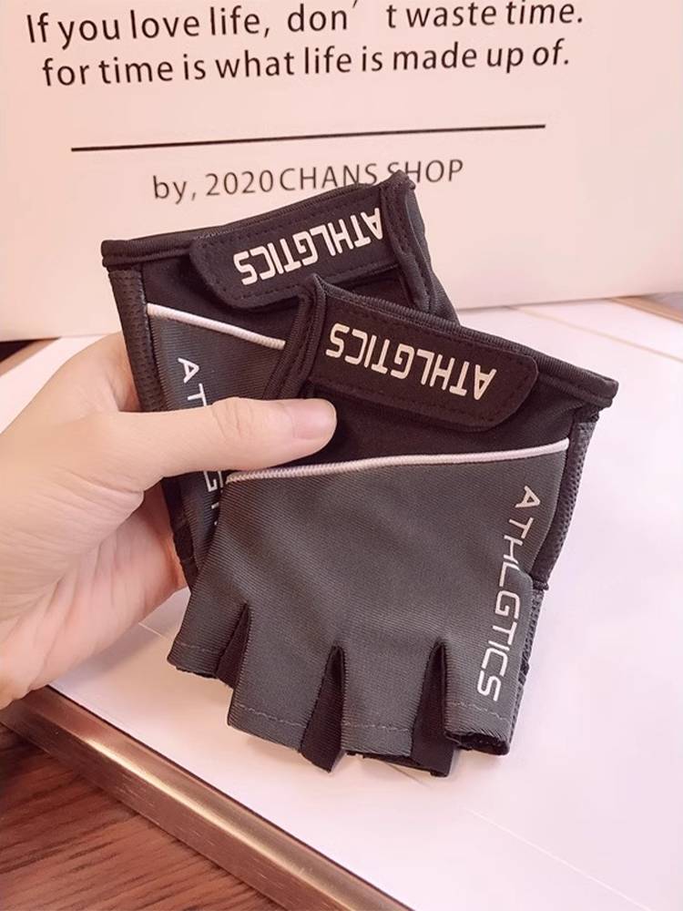 Sports Glove Female Half-Focus to protect against the summer earthquake from rock climbing