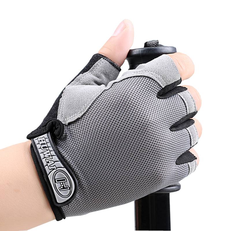 The canoe gloves are protected from the cocoon and the slid air