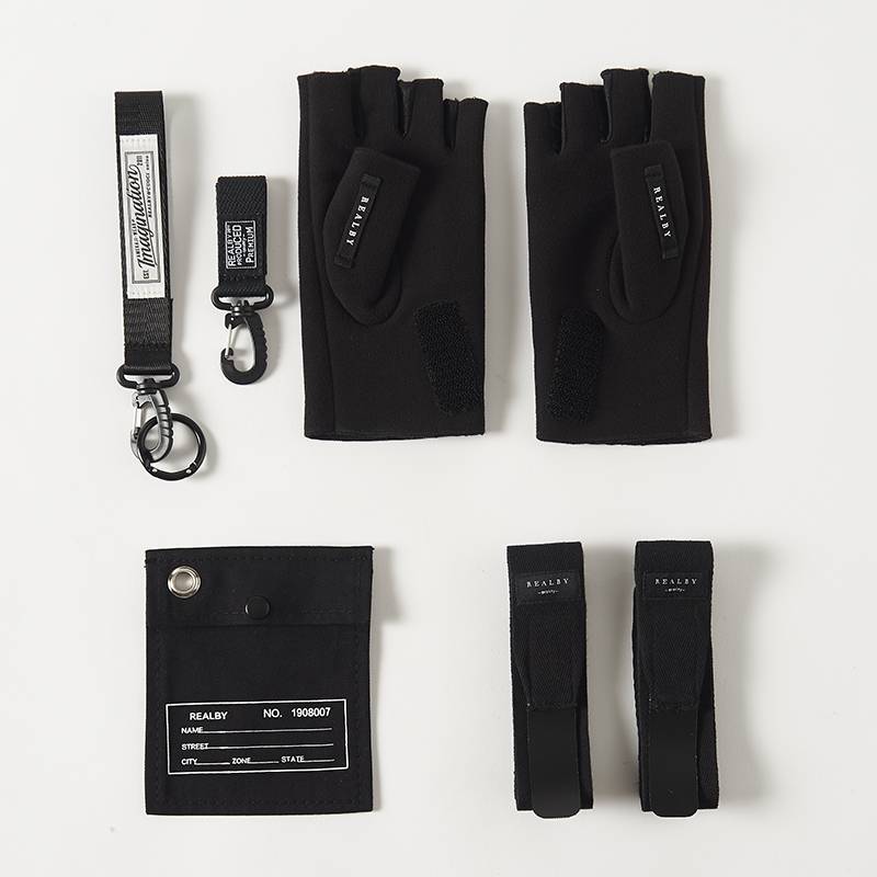 Tie gloves + long bracelet + short bracelet + small bag