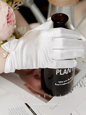 Jewelry glove women's etiquette photo high -end gold diamond black and white work elastic special driving sunscreen thin