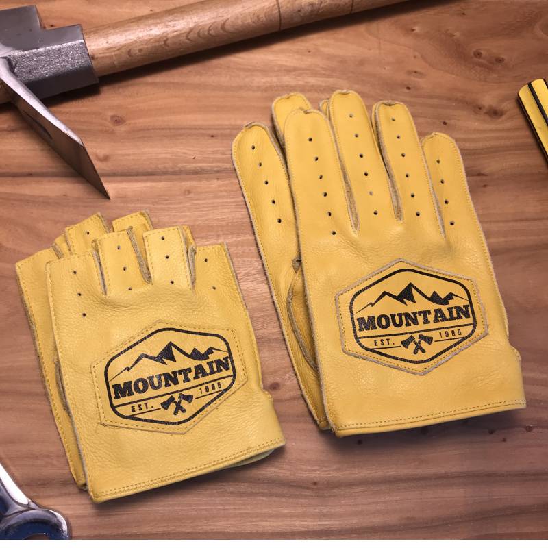 The head layer cowhide full refers to locomotive gloves retro wear -resistant men's outdoor riding breathable driving motorcycle leather semi -finger