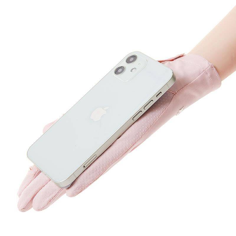 The horse gloves are for adult summer ice-skinned, air-skinned, horse-riding equipment for smoother men
