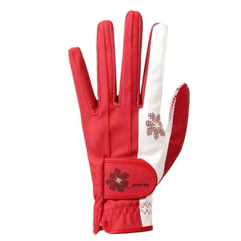 The Golf Gloves Lady Golf, with her hands smooth and inexhaustible, exported the Korean Gloves