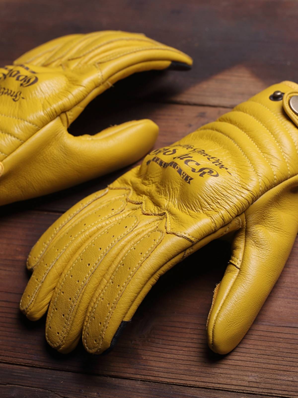 Head layer cowhide glove men's retro touch screen leather riding motorcycle locomotive four seasons riding rider outdoor equipment