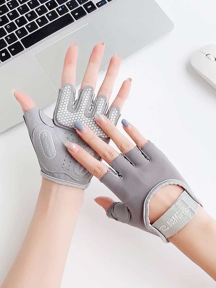 Fitness semi -finger gloves cycling thin female equipment training bicycle one bar can cause upward cocoon protection and wear resistance