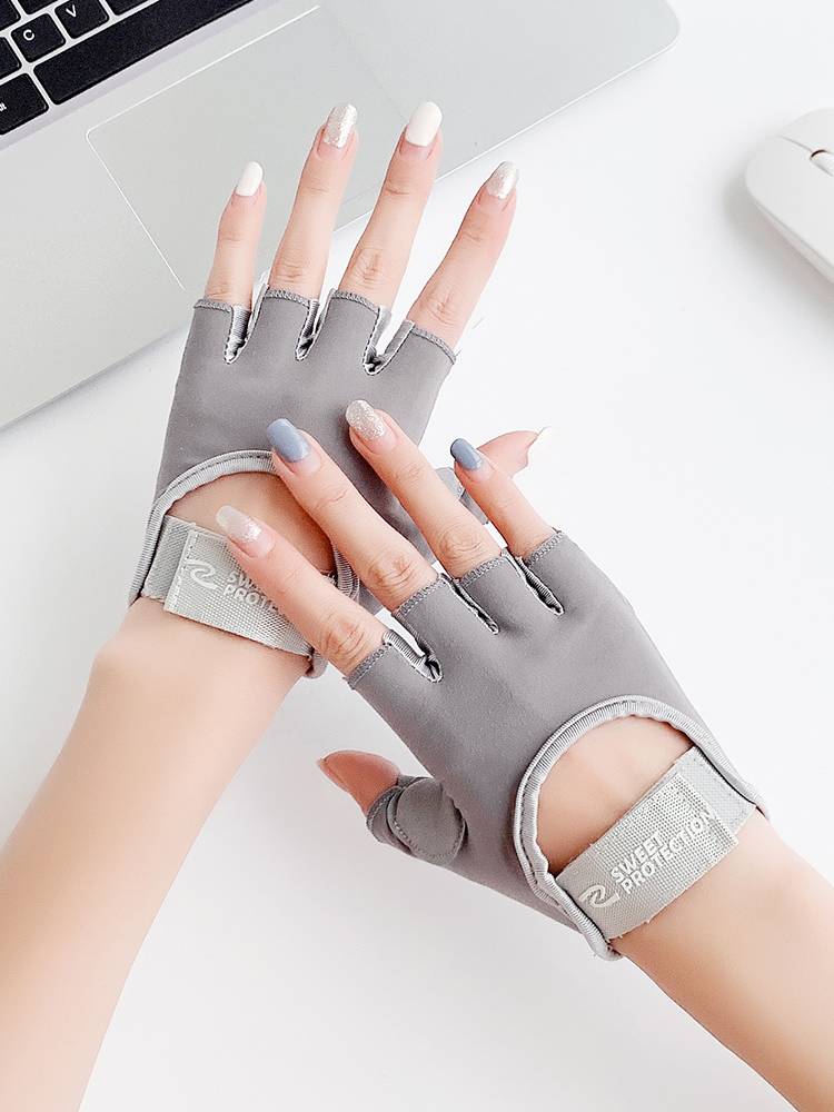 Fitness semi -finger gloves cycling thin female equipment training bicycle one bar can cause upward cocoon protection and wear resistance