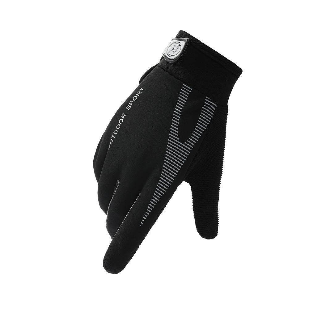 The horse's gloves are for the children's skiing and grinding
