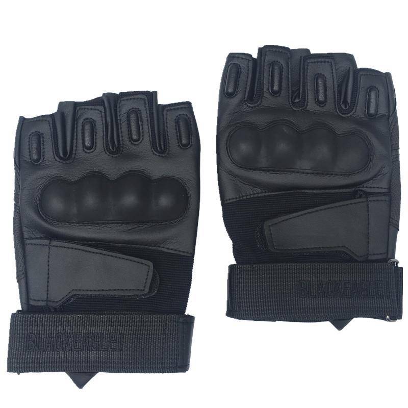 Outdoor men's tactical semi -finger gloves protective wear -resistant turtle shell semi -gloves military fans combat training locomotive gloves