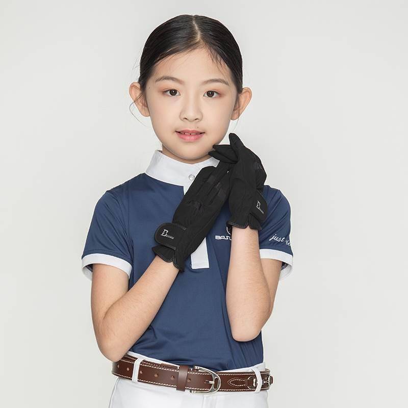 Children's equestrian glove spring and summer models of non -slip and wear -resistant white children riding on horseback equipped with male and female eight -foot dragon horses products