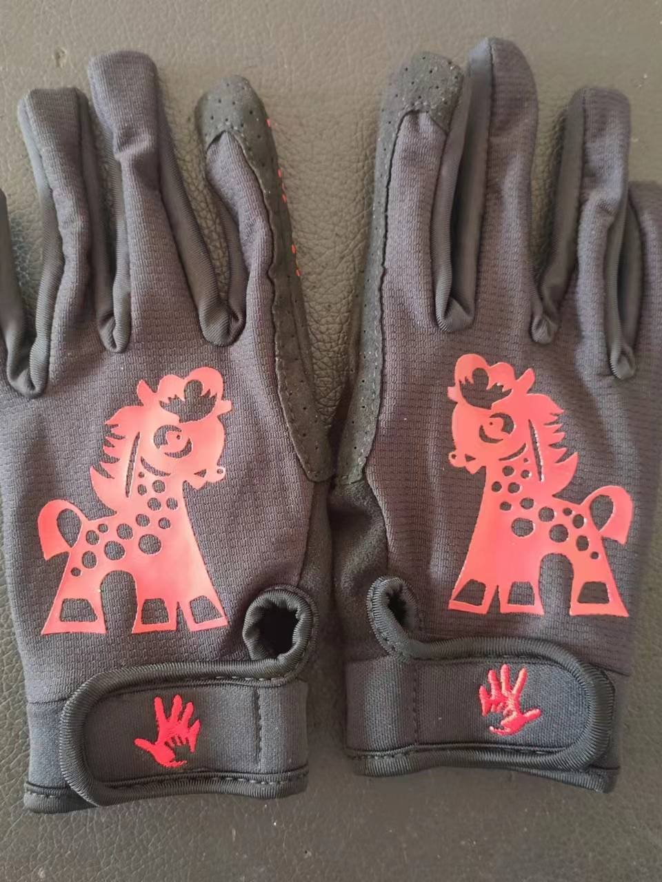 New explosive children's protective glove anti -slip balanced vehicle skating equestrian special sports fitness gloves!