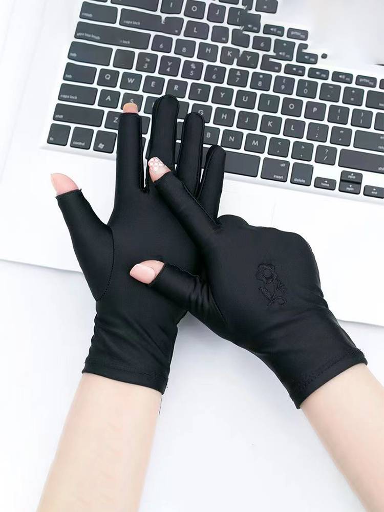 Summer two -finger sunscreen glove female thin spring and autumn riding driving ice silk embroidery elastic touch screen dew